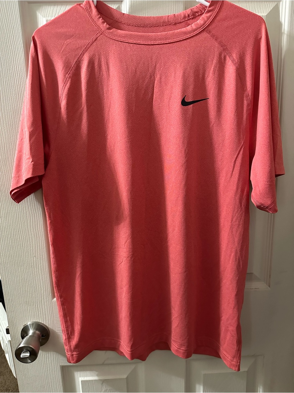 Nike Men’s Coral/Salmon Short-Sleeve Performance Tee
